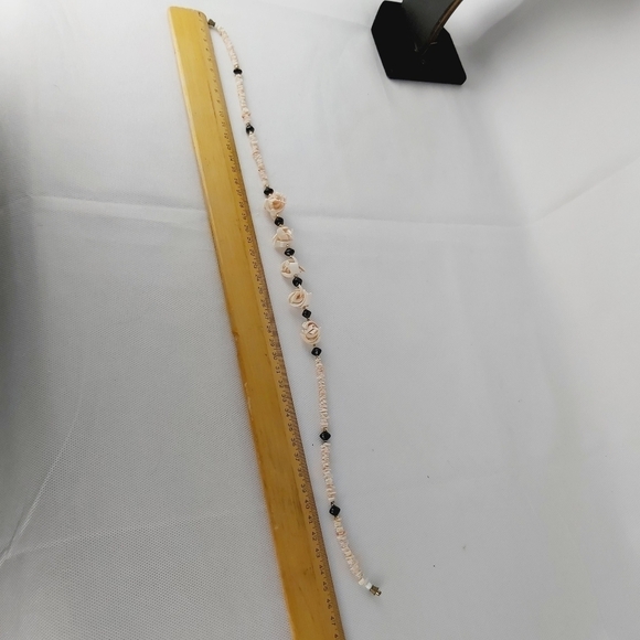 VINTAGE Puka Beach boho sea shell rose necklace - Picture 6 of 6